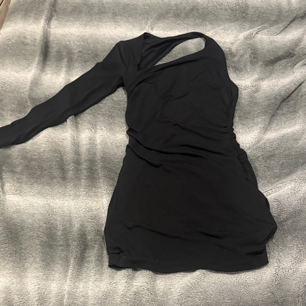 Black one sleeved homecoming dress